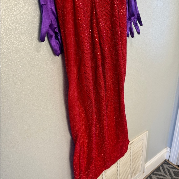Jessica Rabbit Costume. - Picture 3 of 10